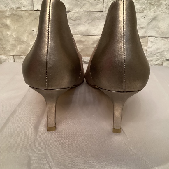 Donald J Pliner Flory kitten heel pumps - Picture 4 of 8
